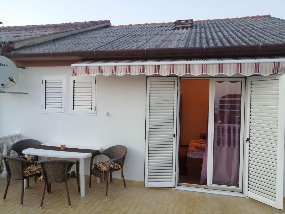 Smjestajni Objekt Padovan Banjol Ngoại thất bức ảnh